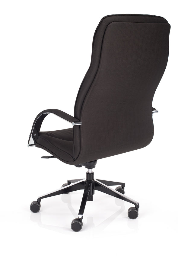 Računalniški stol ergoflex črne barve ergonomskega dizajna z močnimi gumiranimi kolesi za občutljivo podlago