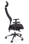 Kvalitetni pisarniški stol dynamic v črni barvi z 4D mehkimi ročnimi opirali