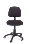 Enostaven pisarniški stol gama v blagu črne barve z ergonomsko oblikovanim sedežem 