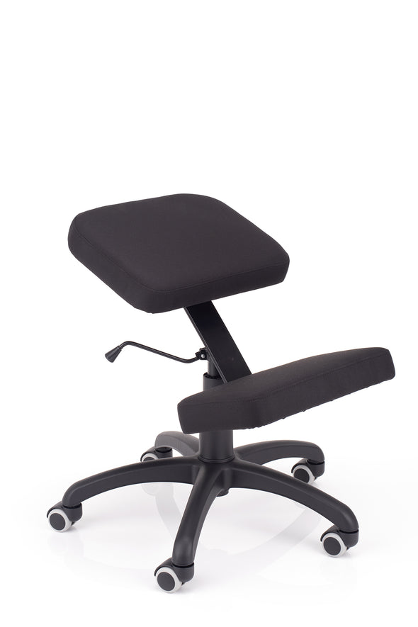 Računalniški stol ergonom v blagu črne barve
