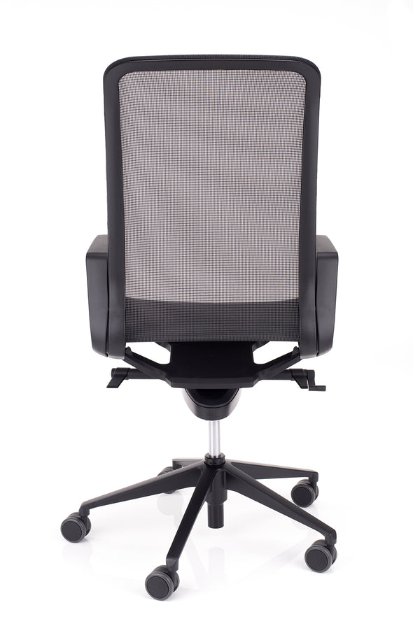 Udobni pisarniški stol pureair črne barve z ergonomskim naslonom in sedežem tapeciranim v zračno mrežo