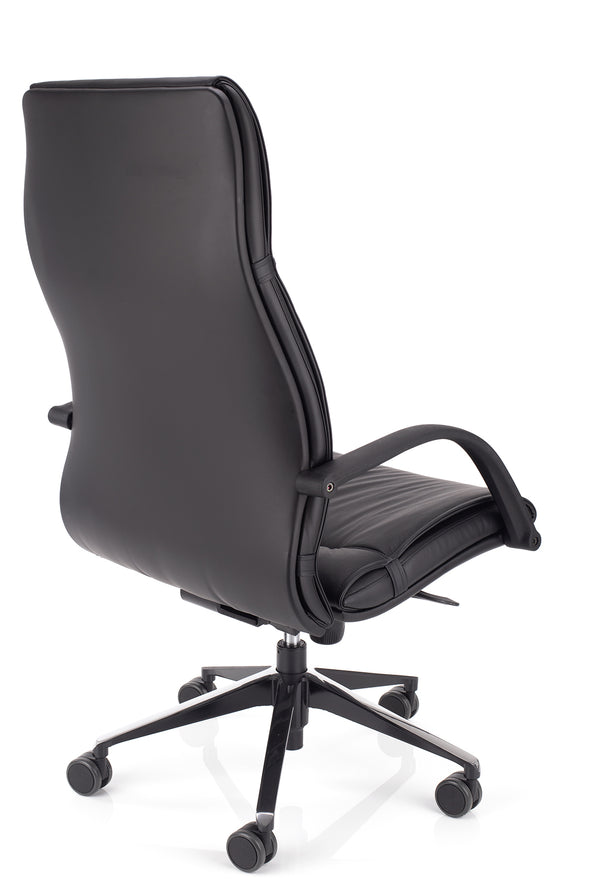 Elegantni ergonomski stol comfort sinhron v usnju črne barve z gumiranimi kolesi za občutljivo podlago